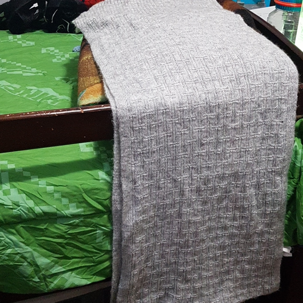 Gray scarf